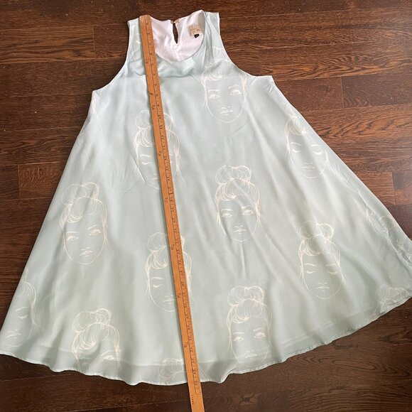 100% silk retro fabric flowy dress by Canadian Designer Noémiah-Small - Picture 8 of 11